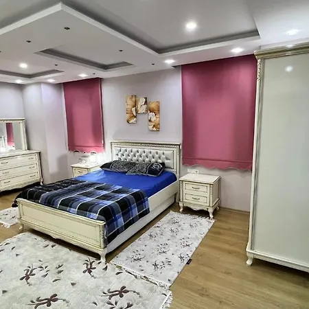 מלון Private With Swimming Pool