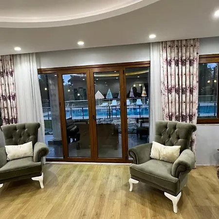 מלון Private With Swimming Pool *